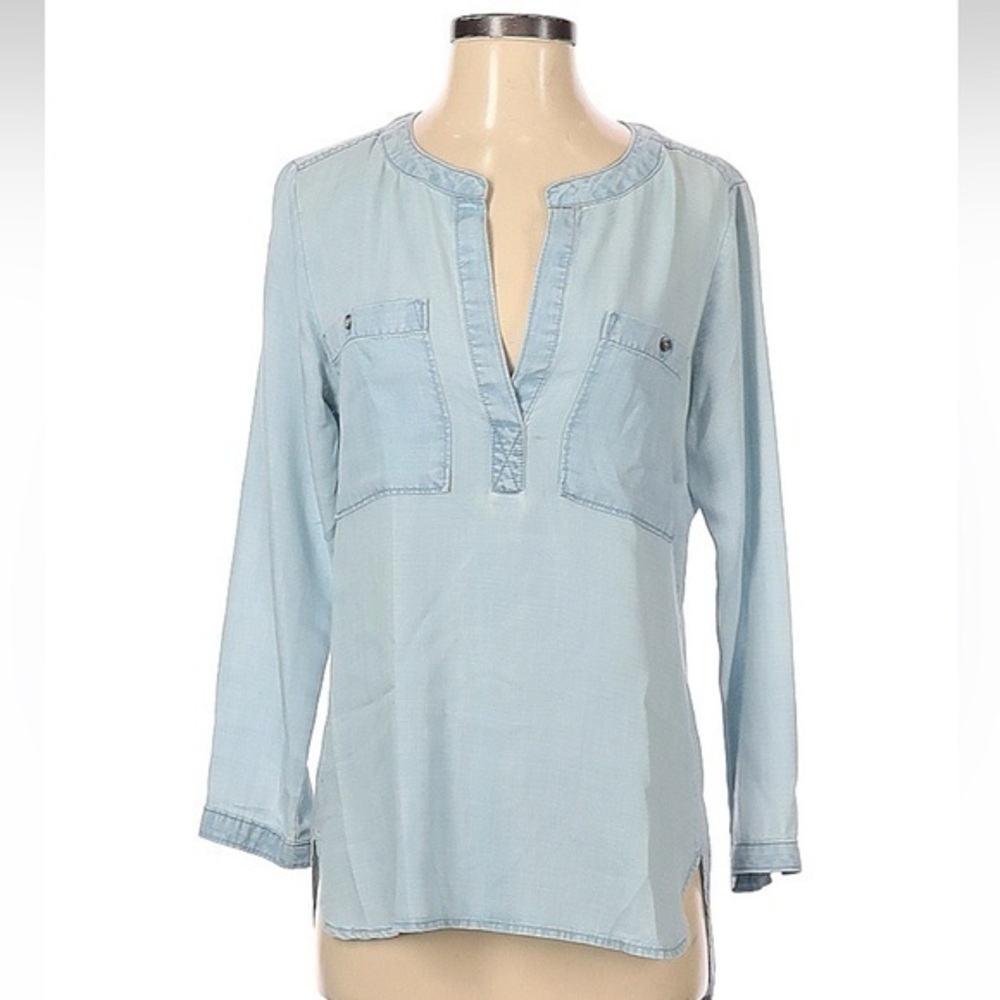 Cloth & Stone
Size XS 3/4 Sleeve Button-Down Shirt